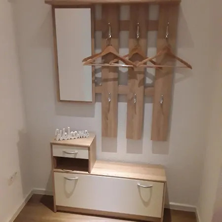 70 , Rhoen , Ortsmitte , Frisch Saniert , Gaestehaus Mierdel *