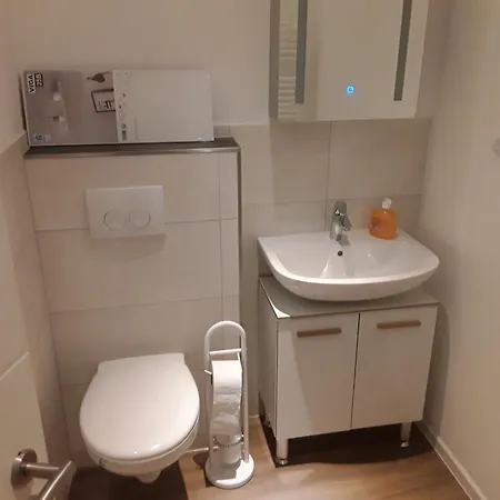 Apartment 70 , Rhoen , Ortsmitte , Frisch Saniert , Gaestehaus Mierdel Gersfeld