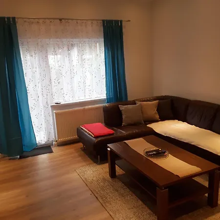 70 , Rhoen , Ortsmitte , Frisch Saniert , Gaestehaus Mierdel Герсфельд