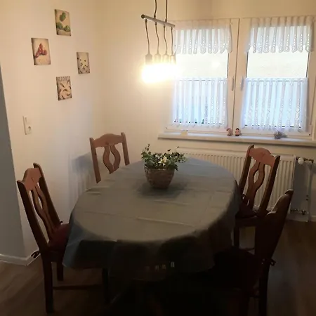 Lejlighed 70 , Rhoen , Ortsmitte , Frisch Saniert , Gaestehaus Mierdel *