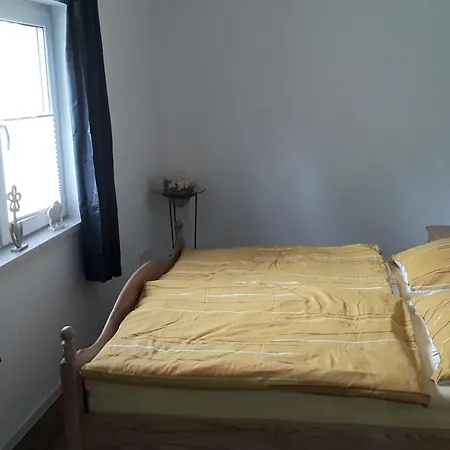 70 , Rhoen , Ortsmitte , Frisch Saniert , Gaestehaus Mierdel