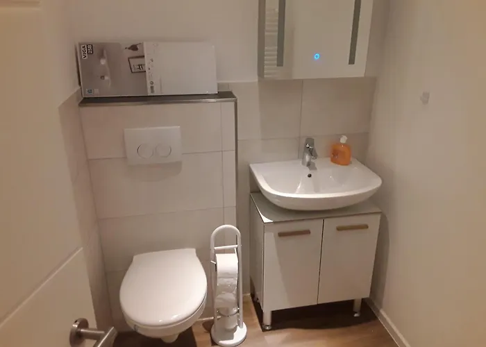 Апартаменты 70 , Rhoen , Ortsmitte , Frisch Saniert , Gaestehaus Mierdel Герсфельд